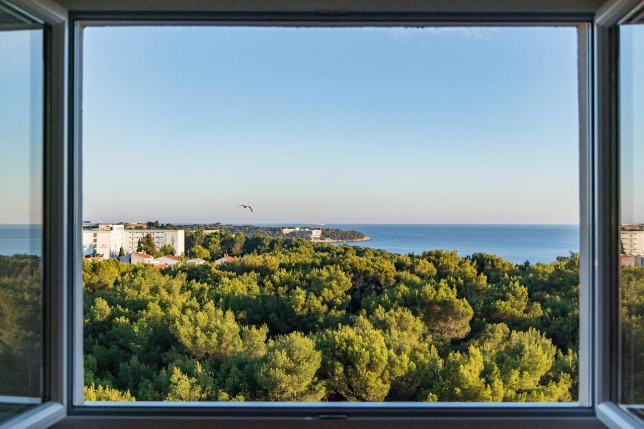 Top Floor Modern Apartment With Incredible Views Pula Exterior photo